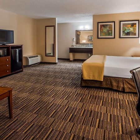 Best Western Sunday House Inn Kerrville Extérieur photo