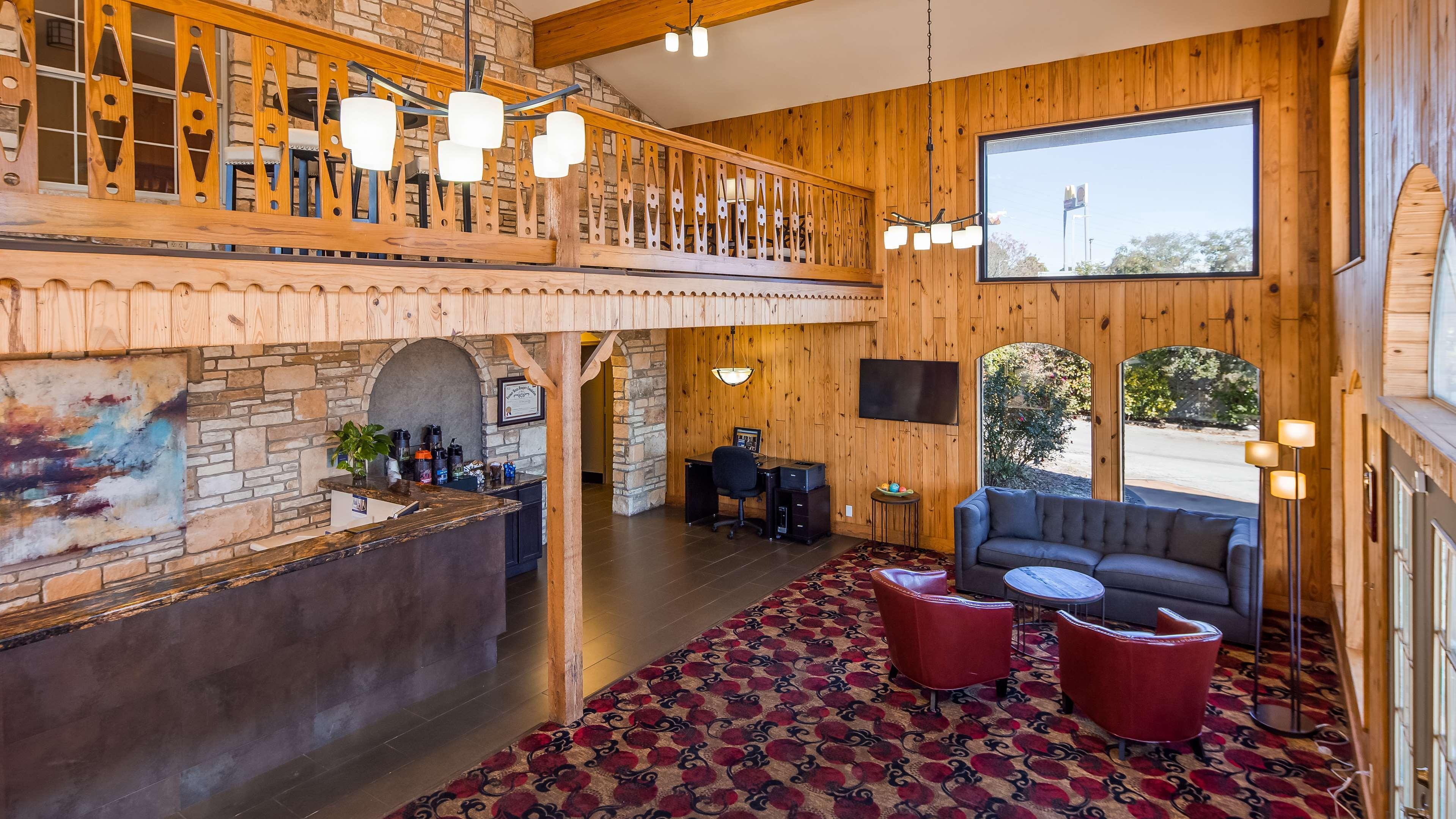 Best Western Sunday House Inn Kerrville Extérieur photo