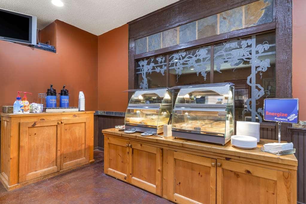 Best Western Sunday House Inn Kerrville Extérieur photo