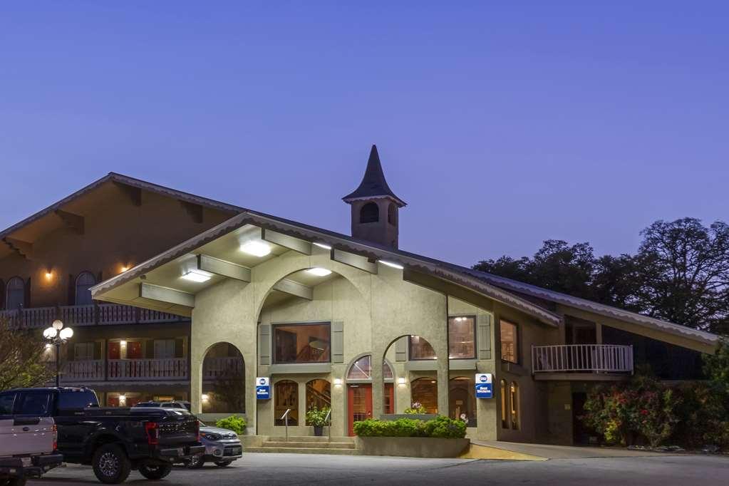 Best Western Sunday House Inn Kerrville Extérieur photo