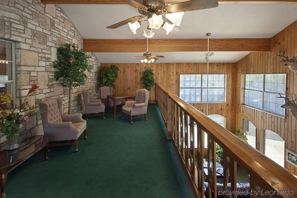 Best Western Sunday House Inn Kerrville Intérieur photo