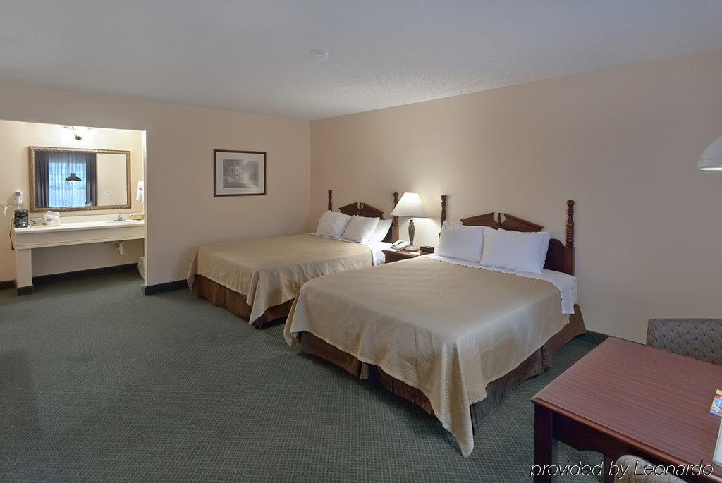 Best Western Sunday House Inn Kerrville Extérieur photo