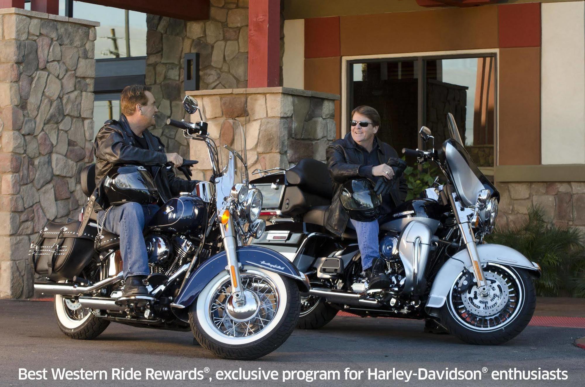 Best Western Sunday House Inn Kerrville Extérieur photo